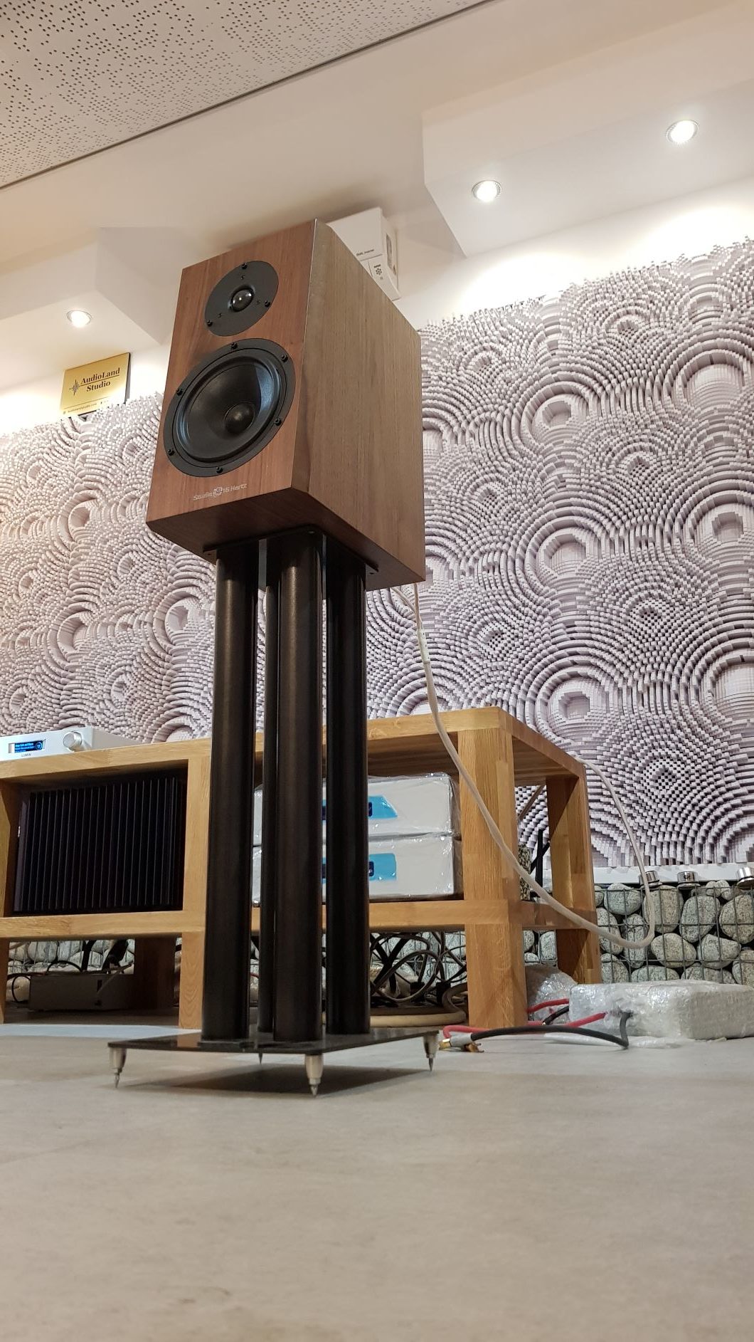 Kolumny / Kolumny podstawkowe / Studio 16 Hertz – Canto Grand New STUDIO 16 HERTZ - CANTO GRAND NEW kolumny podstawkowe