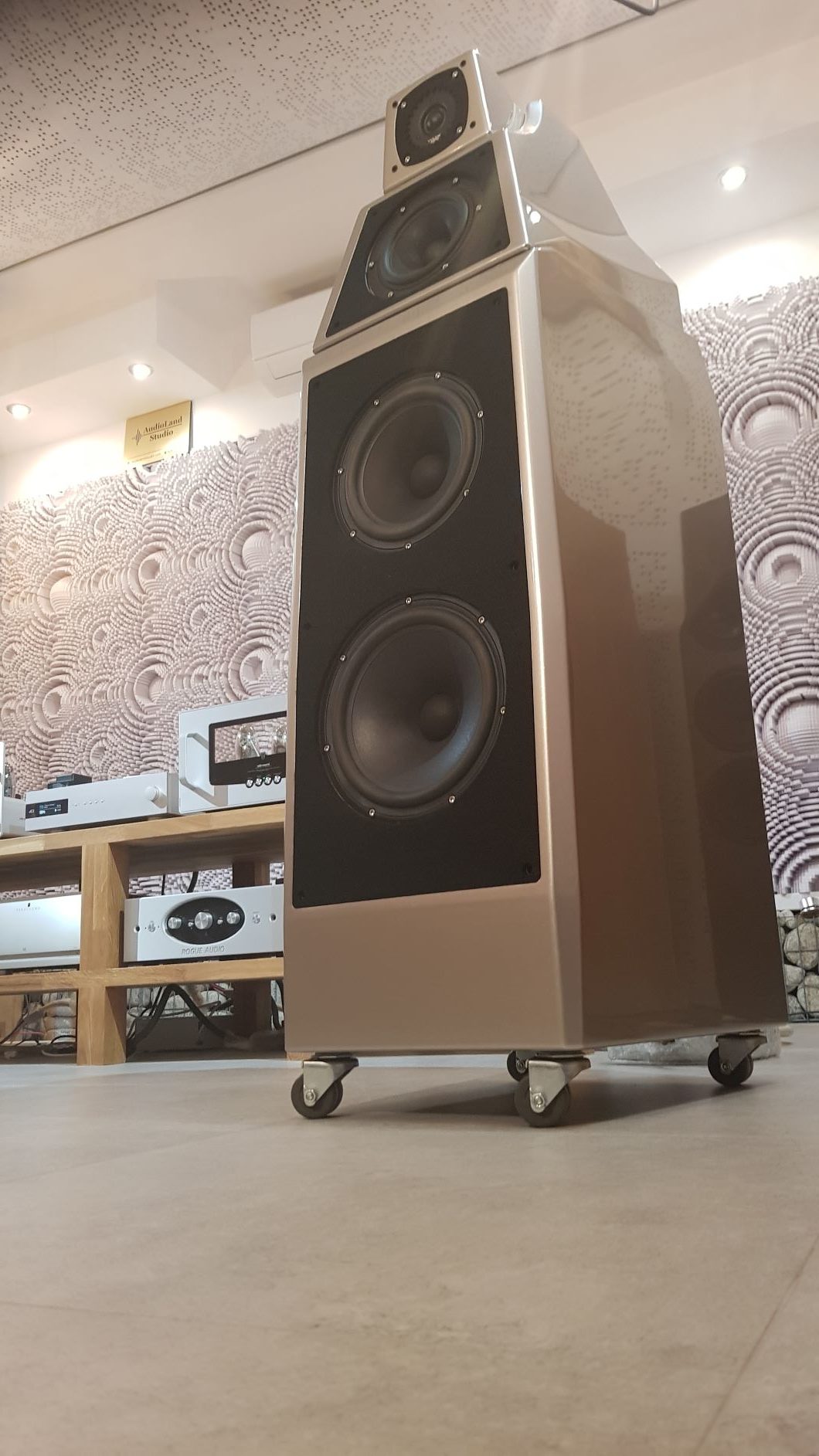 Kolumny / Kolumny podłogowe / Wilson Audio – Alexia Series-2 WILSON AUDIO - ALEXIA SERIES-2 Kolumny podłogowe