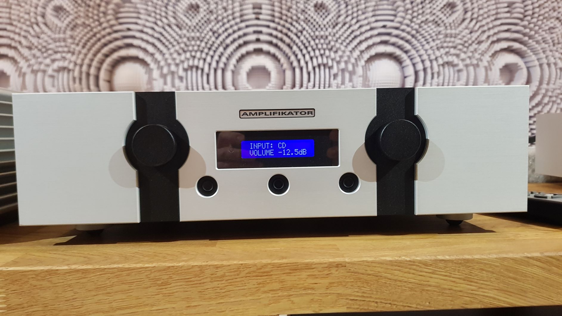 Wzmacniacze / Wzmacniacze tranz. / Amplifikator S AMPLIFIKATOR S wzmacniacz zintegrowany