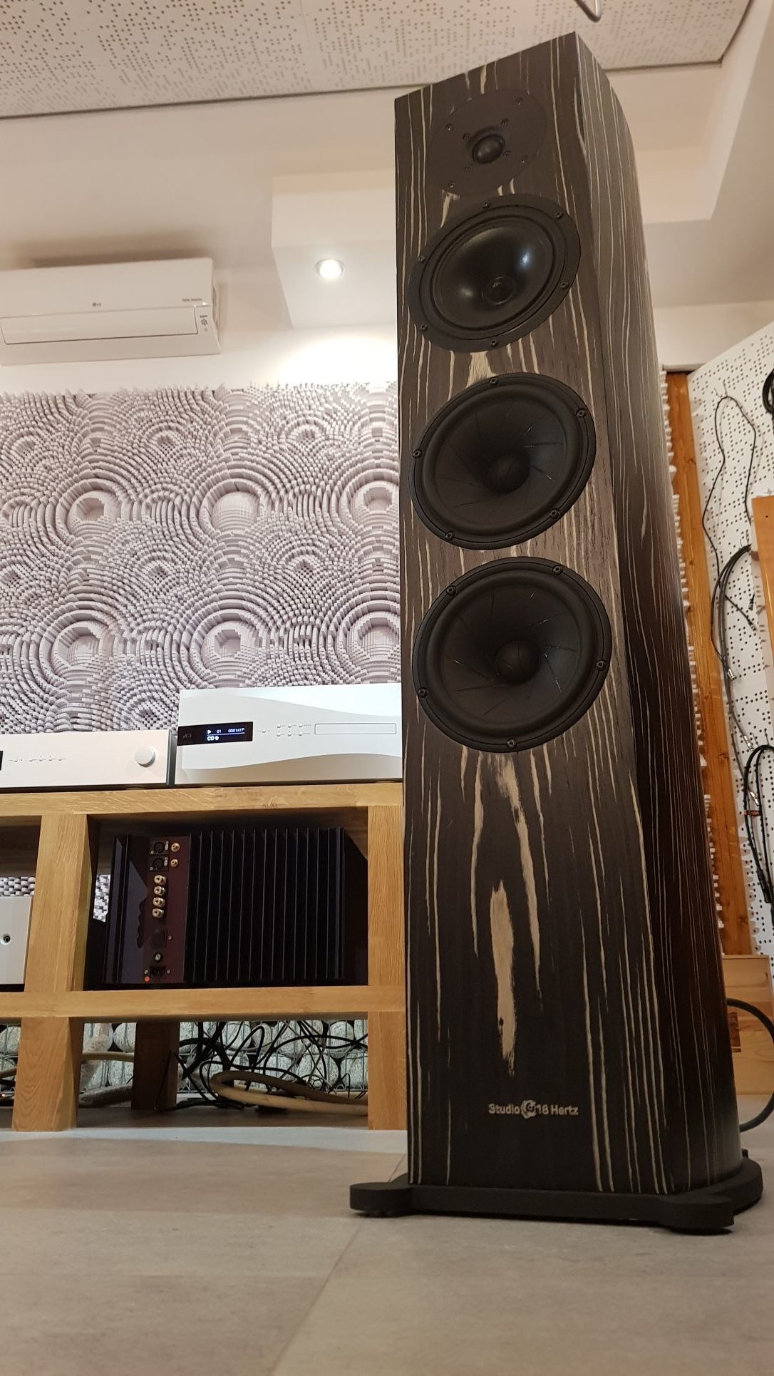 kolumny, kolumny głośnikowe, Studio 16Hz Ethos Ultimo Signature