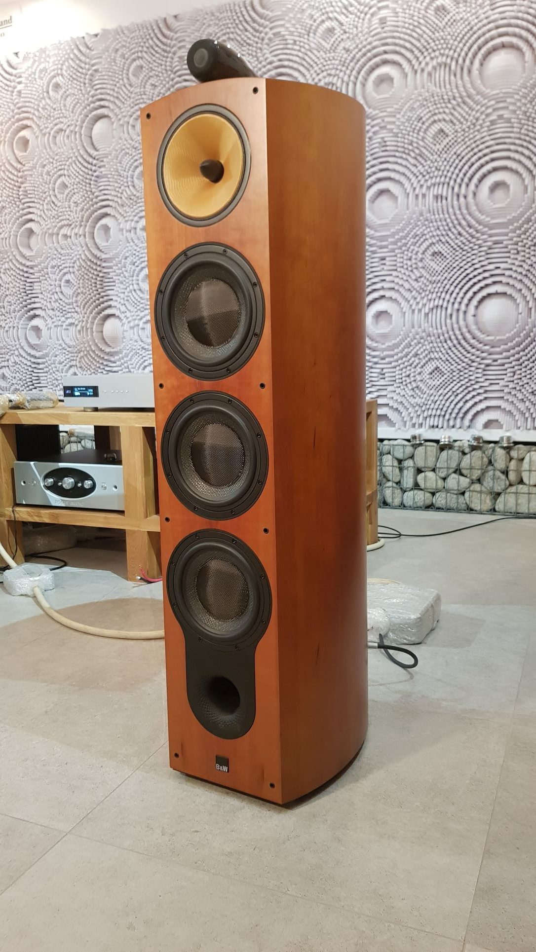 Bowers & Wilkins 803 Diamond, kolumna, kolumny, zestaw głośnikowy, loudspeakers